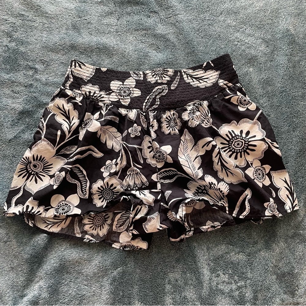 Maeve by Anthropologie Escape Floral Shorts‎ size 2 100% cotton